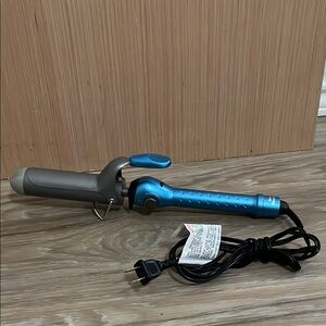 BaByliss PRO Nano Titanium 1 1/2" 38mm" Spring Curling Iron - Blue